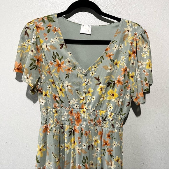 SIRENLILY- Floral Flowy Green Floral Flowy Midi Dress Size L - Picture 3 of 5